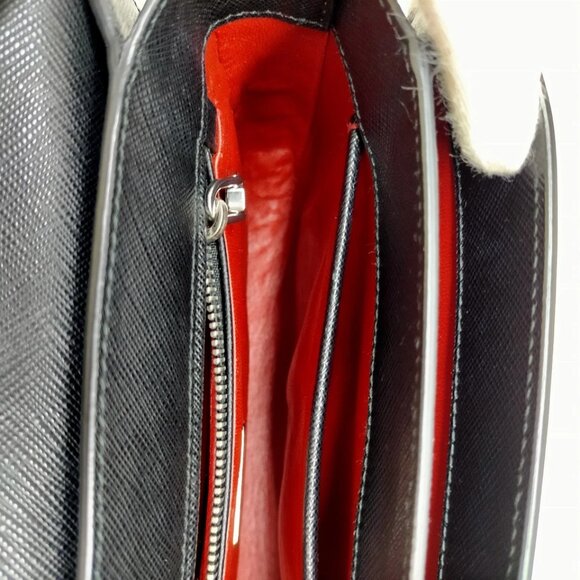 Prada - Picture 10 of 13